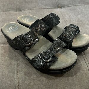 Dansko Black Sophie Shimmer Sandals.  Size 38